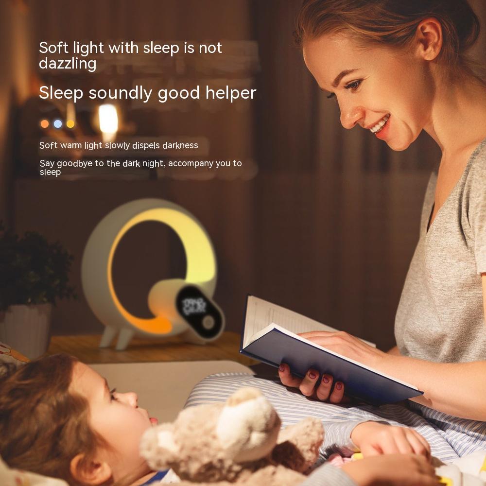 ساعة منبه رقمية تناظرية من Creative Q Light مزودة بشاشة عرض رقمية وصوت وبلوتوث وإيقاظ ذكي وإضاءة ملونة